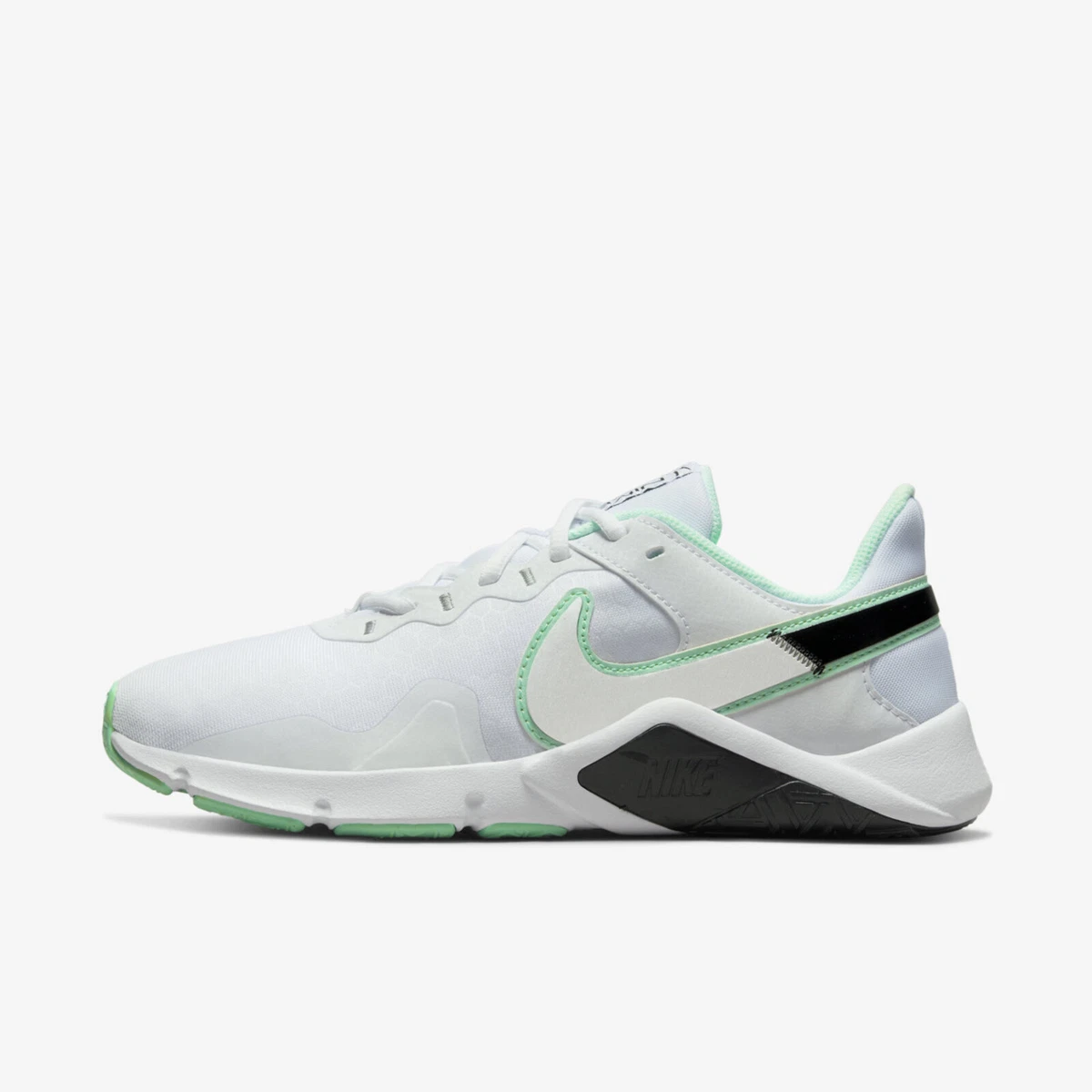 Nike women's legend essential 2 training shoe hot sale