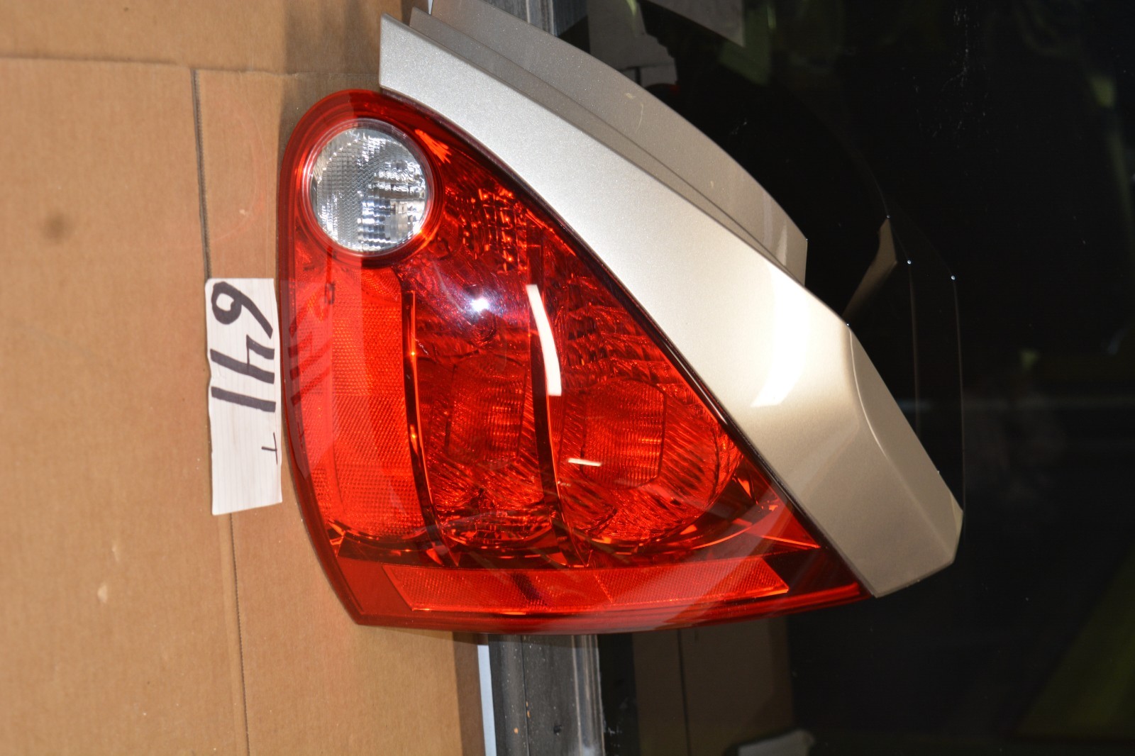 04 05 06 07 08 Nissan Maxima PASSENGER Side Tail Light Used Rear Lamp #641-T 