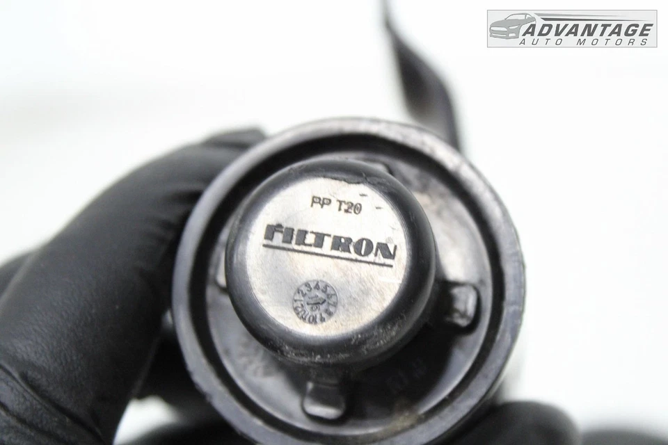 BMW 330E F30 2016-2018 bote de vapor de combustible filtro de polvo y manguera de ventilación tubo OEM Foto 4 de 4