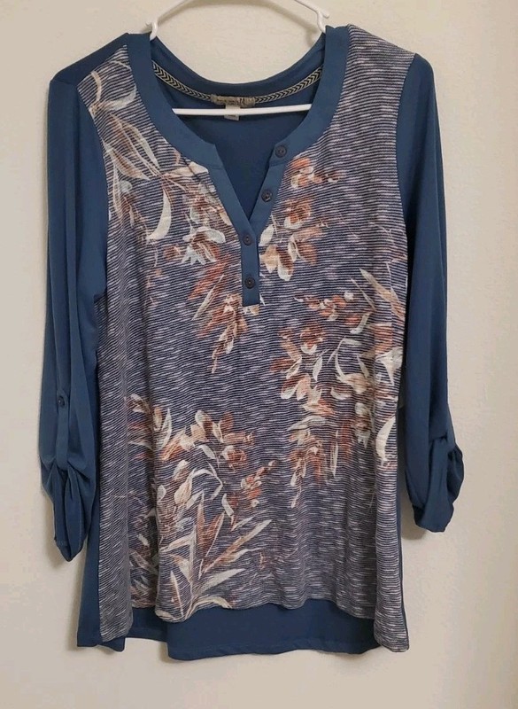 One World Women's Long Sleeve Henley Blue And Floral Blouse Size Large
