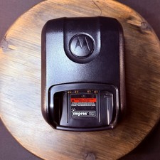 Motorola WPLN4199B Impres Charger Two Way Radio Black Without Power Supply