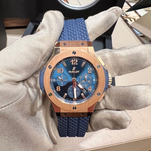 Hublot Big Bang 18k Rose Gold Watch (RARE)