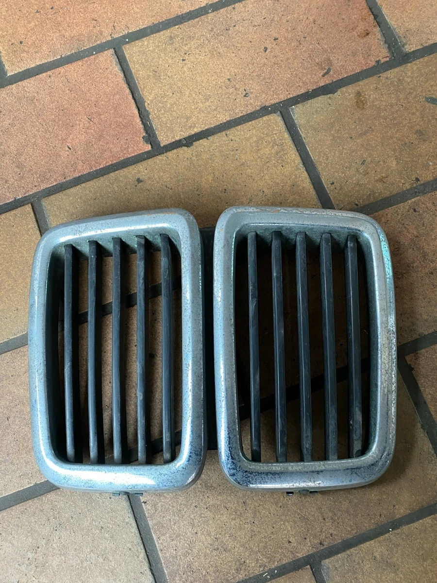 BMW 5er E28 Ziergitter Frontgrill Grill Kühlergrill Chrom 