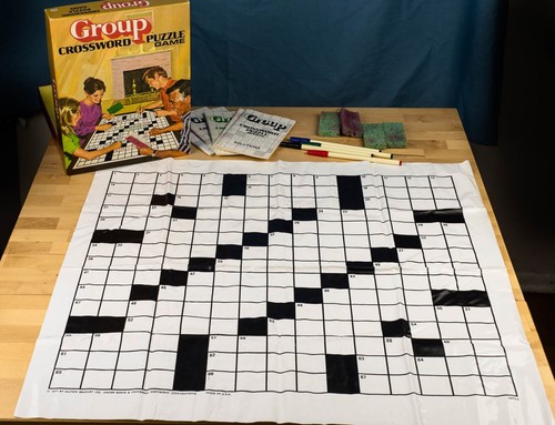 1971 GROUP Crossword Puzzle Board Game MILTON BRADLEY Original Box EBay