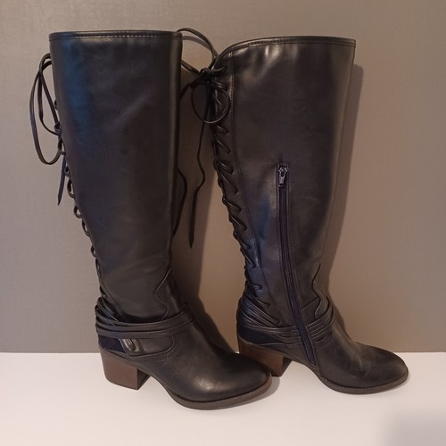 Candie's Women's Boots Size US 7 Black Lace Up Knee High - Picture 2 of 5