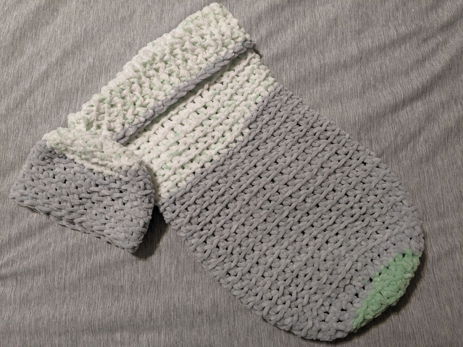 Handmade Crochet Newborn Baby Swaddle Blanket Cocoon and Hat-image