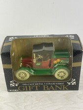 Vintage ERTL 1991 GIFT BANK DIE-CAST METAL COLLECTIBLE CAR SEASON'S GREETINGS
