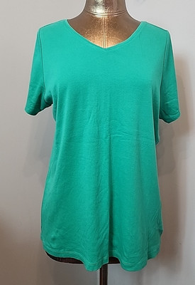 Relativity Green V-Neck T-Shirt Womens Size 1X Chest 40 100% Cotton SS 310-37074