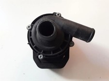 Mercedes-Benz CLA C117 X117 W117 2014 Zusatzwasserpumpe 02775817 Diesel 120kW Mercedes-Benz CLA C117 X117 W117 2014 Zusatzwasserpumpe 02775817 Diesel 120kW