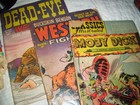LARGE LOT OF VINTAGE ITEMS INCLUDING A BARBIE BUBBLECUT  FREE SHIPPING — photo 10