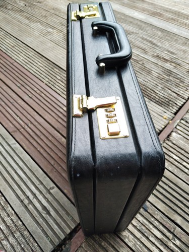 Heavy Duty Skyflite Briefcase Attaché Case Hard Black Leather/Combination Locks - Picture 21 of 24