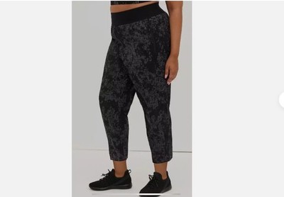 Torrid Womens Happy Camper Crop Pants Size 4X Stretch Woven Active Black Jogger