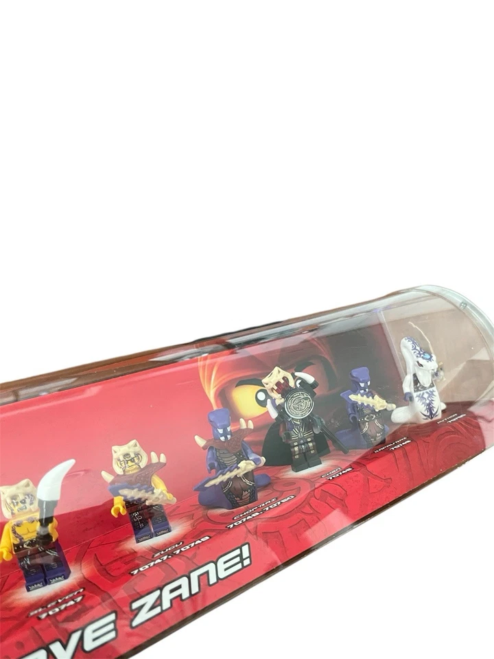 LEGO Ninjago Minifigura Pack “Se necesita un Ninja para salvar a Zane” Vitrina Foto 2 de 4
