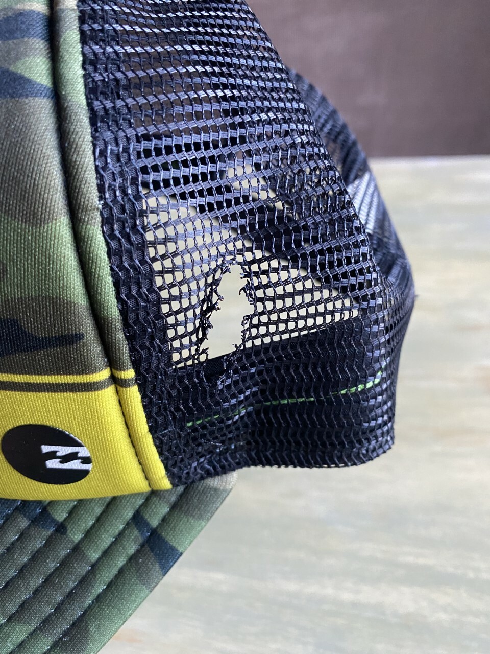 Billabong Headwear CAMO Mesh Classic SNAPBACK TRUCKER HAT CAP Used Once in Fire