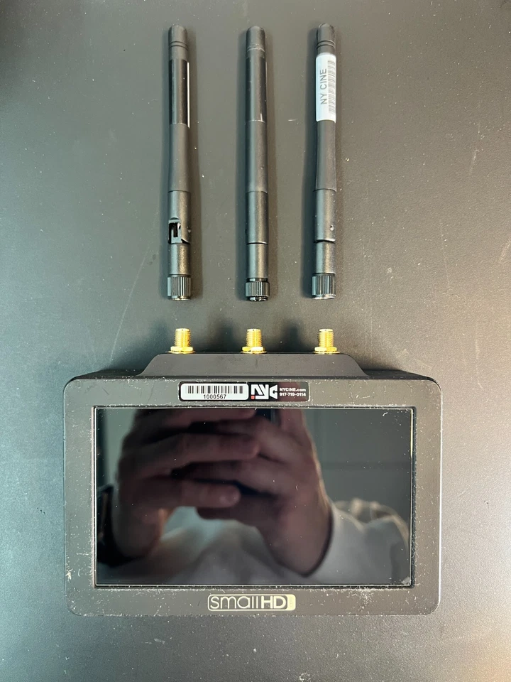 SmallHD FOCUS 5 Daylight-Viewable 5" Monitor w/ Bolt 500 Receiver + (3) Antennas - Image 2 of 4