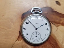 Vintage Elgin pocket watch defiance 1919 working very nice Cond Sold as found