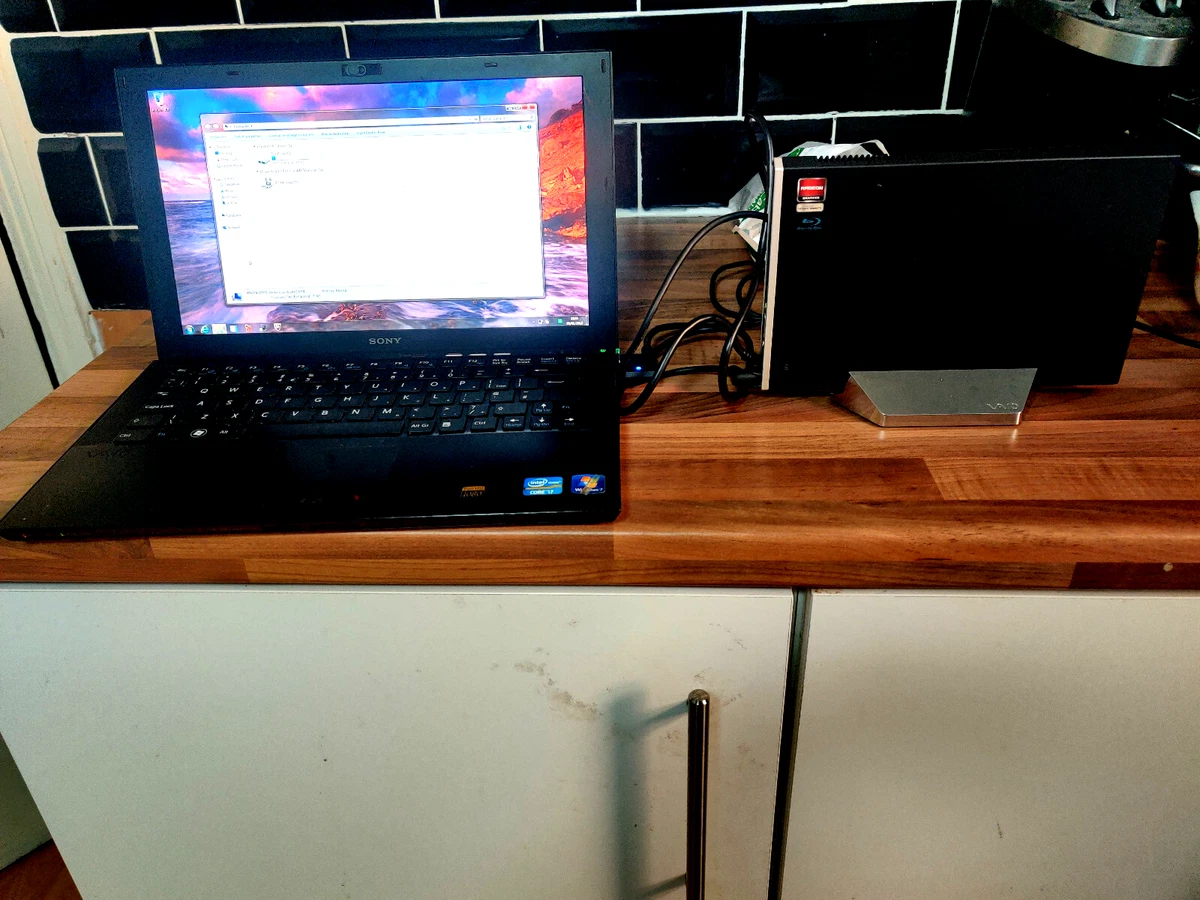 PC Portable Sony 15,6 Pouces, Core I7, 12 Go RAM, 128 Go SSD, Windows 10, + 2 Stations