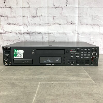 Denon DN-500C Multi-Source Audio Player. ERSATZTEILE ODER REPARATUREN 