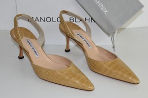 manolo blahnik slingback shoes