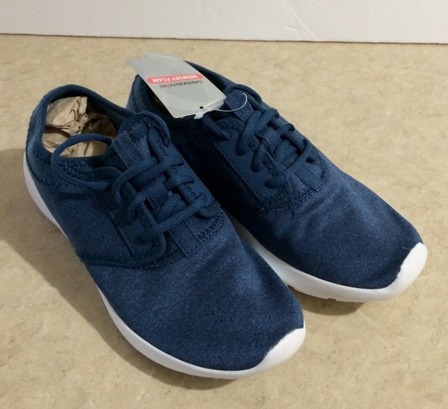 danskin running shoes