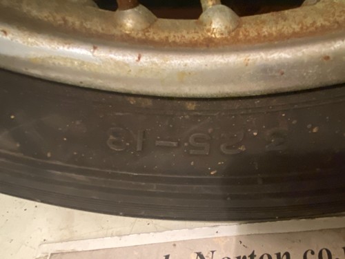 Triumph Front Wheel 18" with Tyre P462 - Picture 7 of 11