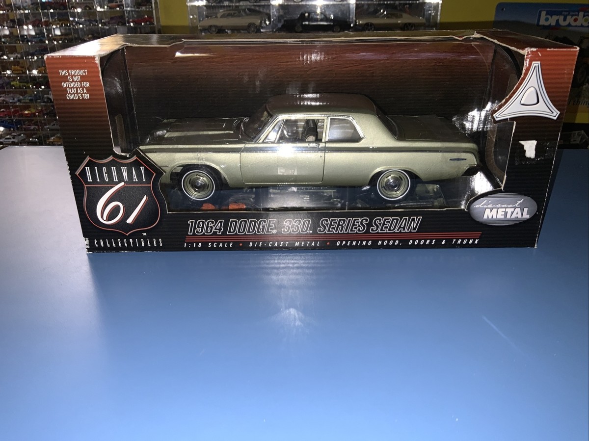 DIE-CAST PROMOTION HIGHWAY 61 1964 DODGE 330 SERIES SEDAN 