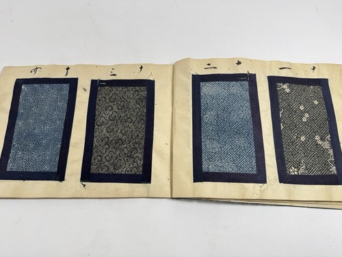 Japanese Fabric Swatch Book “Shinkyogoku-komon” Kimono Pattern Textile 1820-1870 - Picture 9 of 24