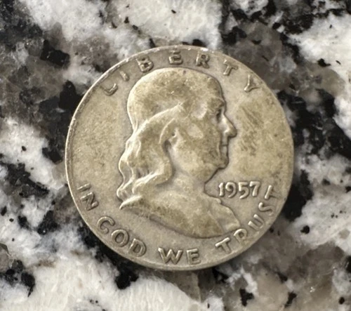 1957 Franklin Half Dollar Denver 50C 90% Silver Circulated US Coin