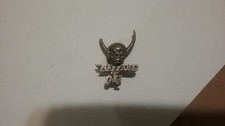 BLIZZARD OF OZZ SKULL HORNS PEWTER 2 X 1.5 " PIN HORN BROKEN RARE BEAUTY CLEAN