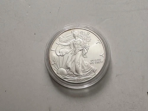 2000 American Eagle Silver Dollar 1 oz , .999 Purity, BU