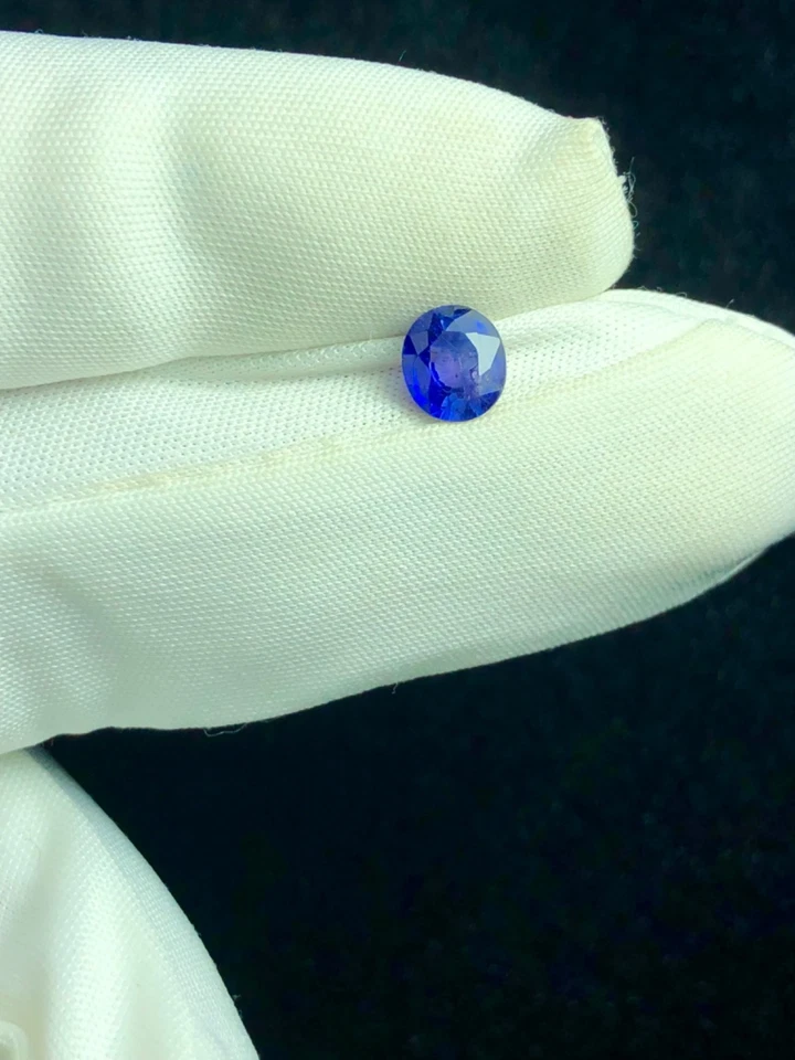 1.10Carat Natural Top Quality Royal Blue Sapphire Losse Gemstone Cushion Cut@ Sr - Image 2 of 3
