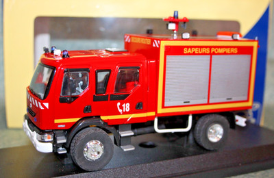 RENAULT MIDLUM POMPIERS FIRE ROAD RESCUE UNIT - 1/43 scale by ELIGOR 113001