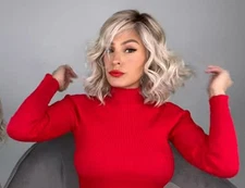 Editors Pick Raquel Welch Ave Lace Front Mono Heat Friendly RL 19/23SS BISCUIT