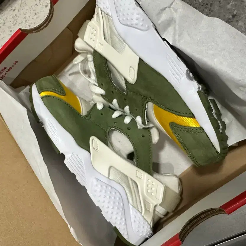 Nike x Stussy Air Huarache 13c Sneakers 190 thumbnail 2