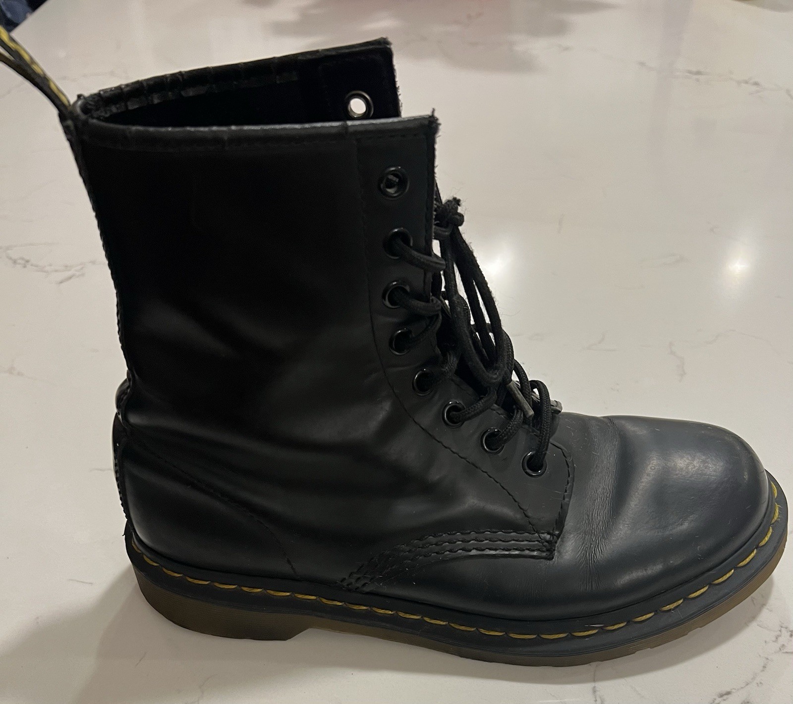 Dr Doc Martens 1460 AW004 Black Leather Smooth Combat Boots W 8.5-9 Air Wair thumbnail 11