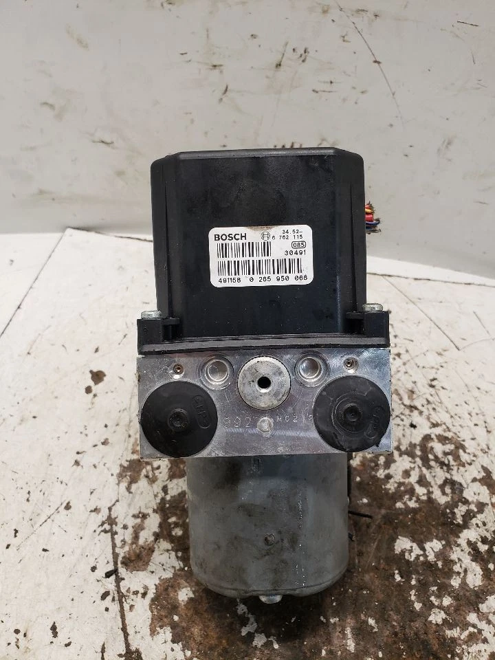 Conjunto de piezas de freno antibloqueo Xi AWD para BMW 325i 1405742 01-05 Foto 4 de 4