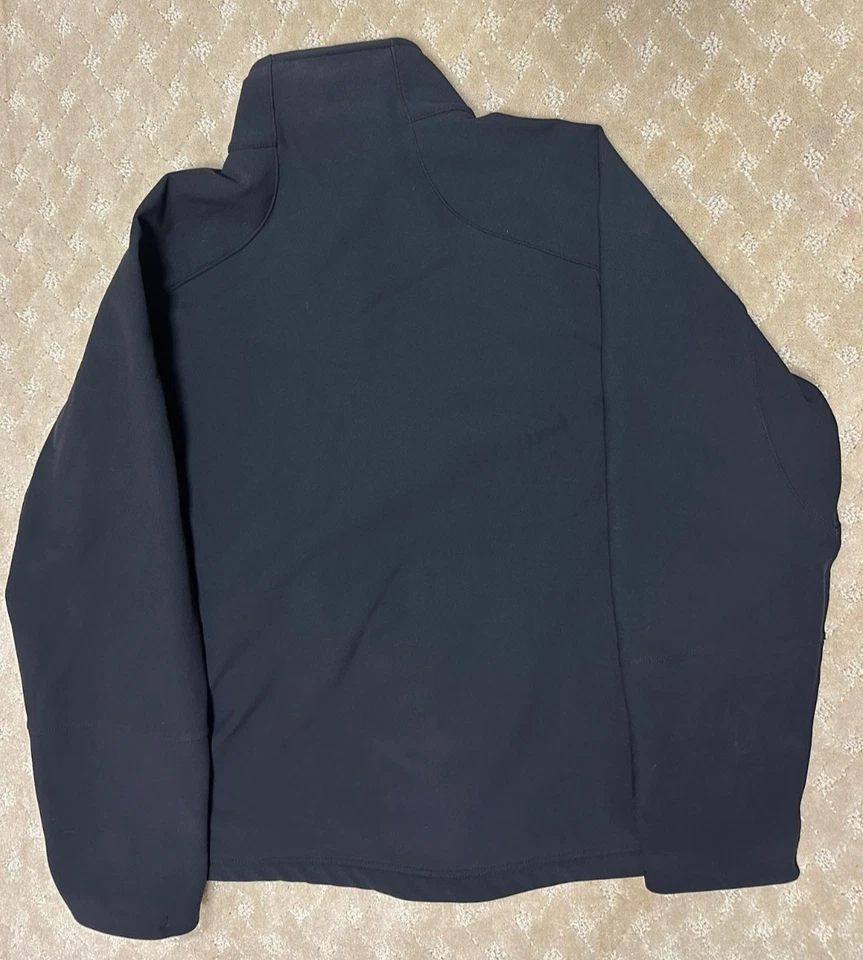 L.L. Bean Jacket Men's M Reg Softshell Fleece Lined Full Zip Gray Windbreaker - Image 3 of 3