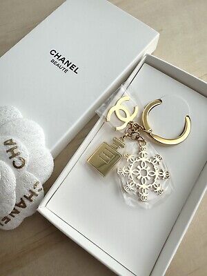 Chanel Beauty Holiday Snowflake 3 Logo Charms Keychain 2024