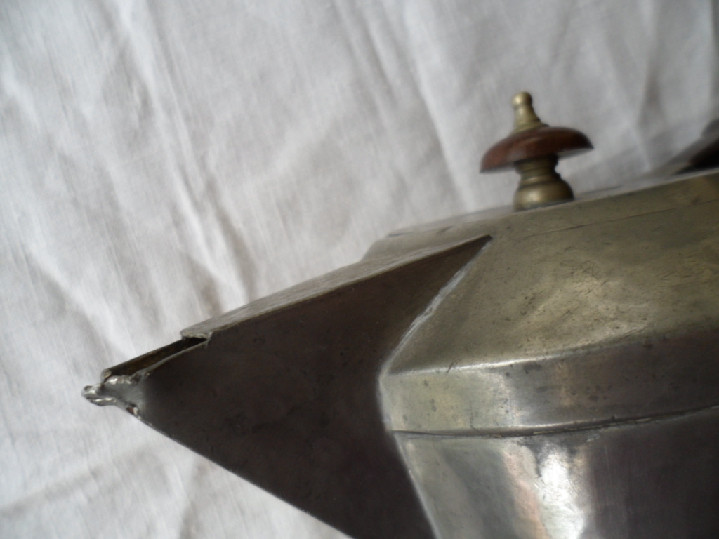 Antique Art Deco vintage English Pewter teapot bakelite handle tea