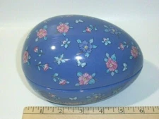 Enesco Periwinkle Blue Porcelain Egg Candy Dish Trinket Box Easter 1985 Japan