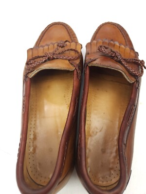 Allen Edmonds Woodstock Kiltie Loafer Two Toned Black Brown  display picture 1