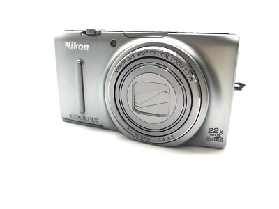 Nikon COOLPIX S9500 シルバー Nikon COOLPIX S9500 Review