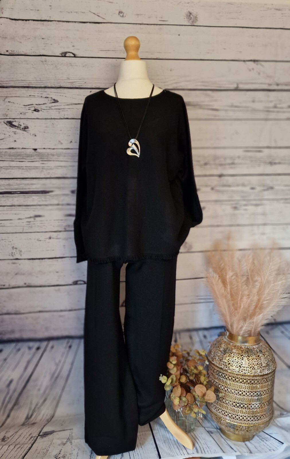 🌟Extremely Profitable Established Ladieswear Clothing Online Business