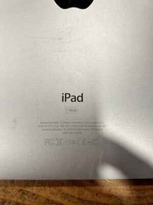 Apple iPad Model A1219 16gb