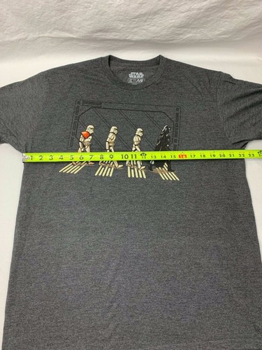Star Wars Mens Short Sleeve T-Shirt XL Charcoal Gray Abbey Road Reenactment - Picture 8 of 8
