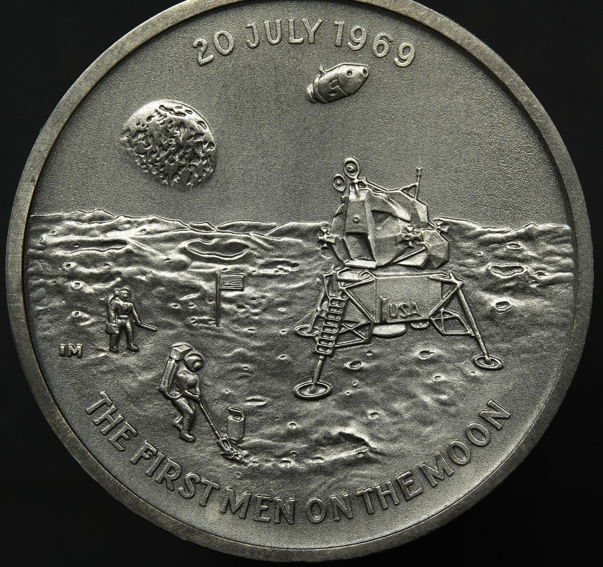 1969 Apollo 11 US Space Program NASA Armstrong 1oz 999 FINE Silver