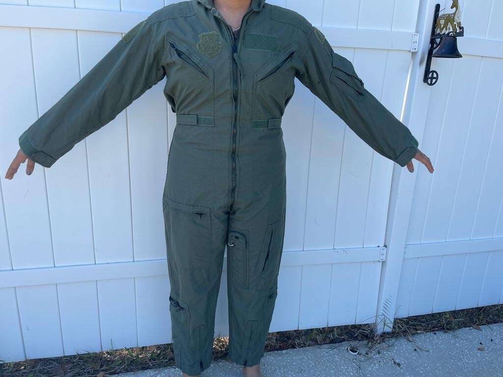 新品　タグ付き　米軍実物　CWU27P FLYERS COVERALLS 40S USAF Flyers Coveralls, CWU-27/P, Tan [Genuine Issue]