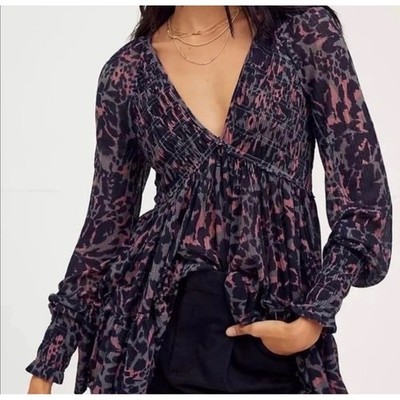 Free People Dark Romance Tunic Leopard Print Smocked V-Neck Top Black Pink Large