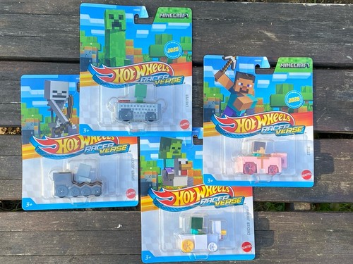 SET OF 4 Hot Wheels Racer Verse MINECRAFT Creeper Steve Chicken Jockey Spider