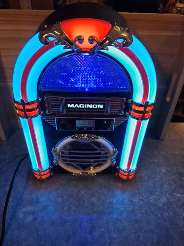 Maginon 16" Juke Box-Bluetooth-CD- Radio-Aux-Nice&Clean-Works Great-Nice Sound!!
